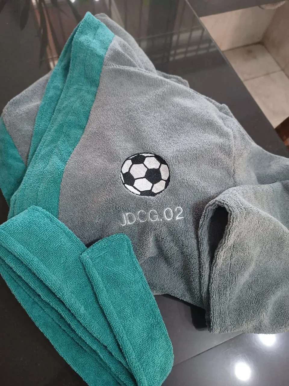 Bata Fútbol gris y verde, foto 2 de 3